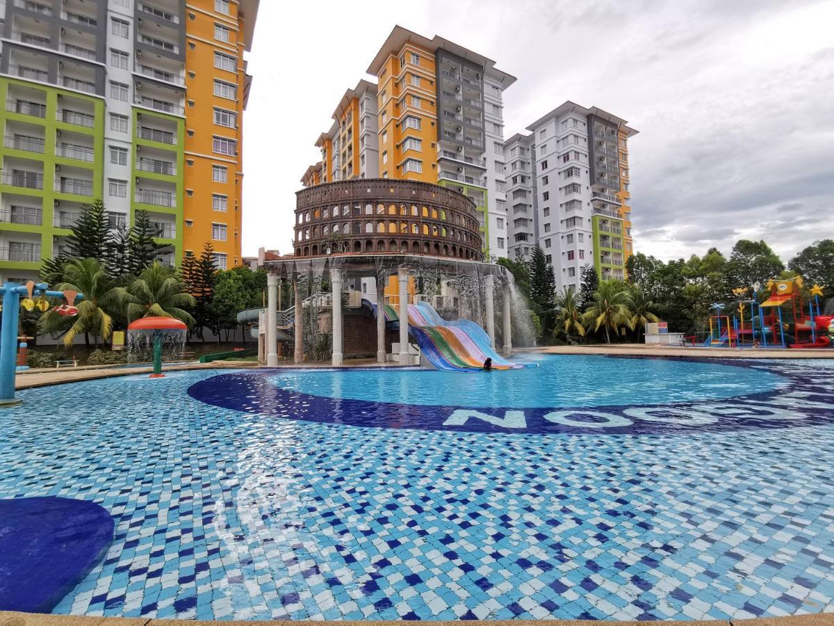 B - Lagoon Water Themepark Suite Melaka Town المظهر الخارجي الصورة
