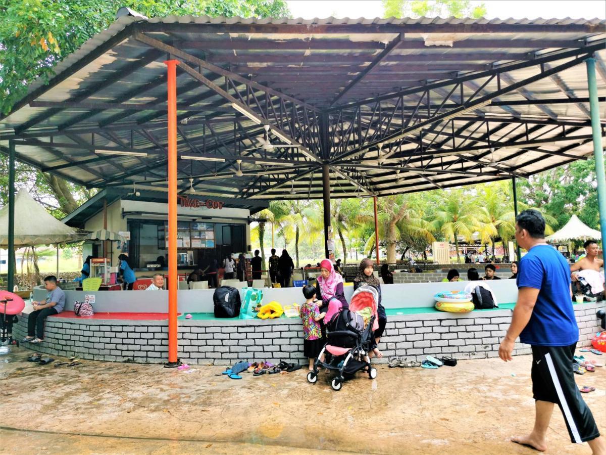 B - Lagoon Water Themepark Suite Melaka Town المظهر الخارجي الصورة